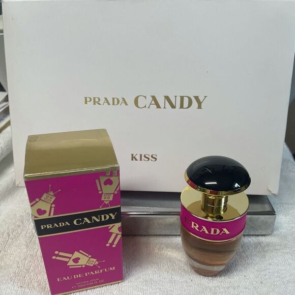 Prada Candy Eau de Parfum - Pink and Gold With New Prada Cosmetic/ Travel Case - Picture 1 of 5